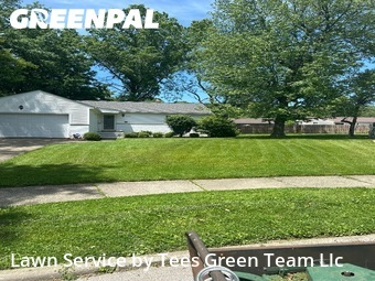 Lawn Care nearby Lyndhurst, OH, 