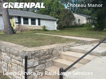 Lawn Care Service nearby Shawnee, KS, 