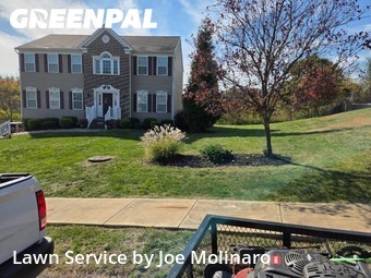 Lawn Mowing nearby Mc Kees Rocks, PA, 