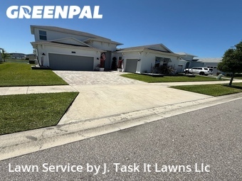 Lawn Maintenance nearby Wesley Chapel, FL, 