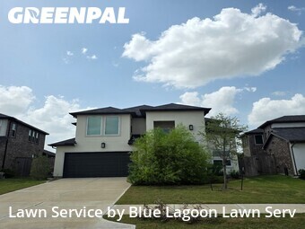 Lawn mowing work completed in Cypress, CA