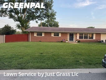 Lawn mowed in Belleville, 62226