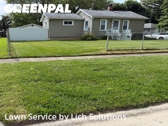 Lawn mowed in Flint, 48506