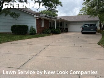 Lawn Mowing Service nearby Wichita, KS, 
