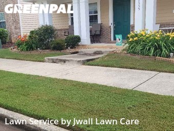 Lawn Mowing nearby Fairburn, GA, 