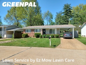 Yard Mowing nearby Ballwin, MO, 