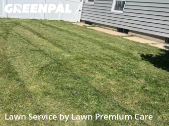 Lawn Mowing nearby Bellevue, NE, 