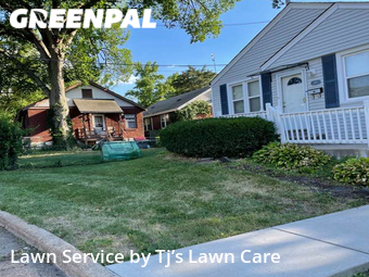 Lawn Mowing Service nearby Kirkwood, MO, 
