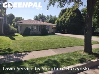Lawn Care nearby Clarendon Hills, IL, 