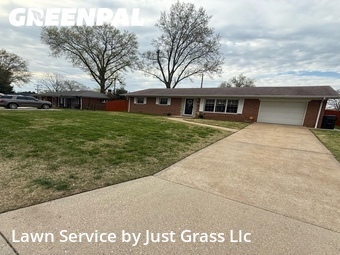 Lawn Mowing Service nearby Belleville, IL, 