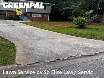 Yard Mowing nearby Lithonia, GA, 