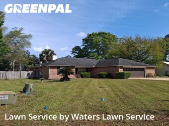 Lawn mowed in Crestview, 32536