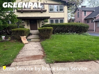 Lawn mowing work completed in Riverside, CA
