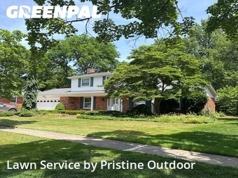 Lawn mowed in Livonia, 48154