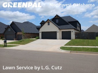 Lawn Mowing Service nearby Yukon, OK, 