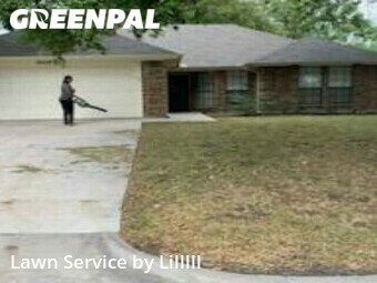 Grass Cut nearby Grand Prairie, TX, 