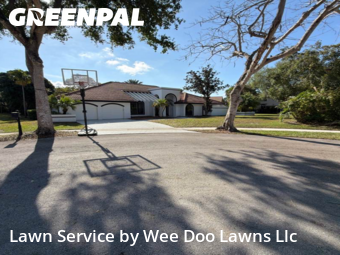 Lawn mowed in Boca Raton, 33434