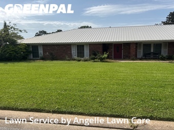 Lawn mowed in Lafayette, 70506