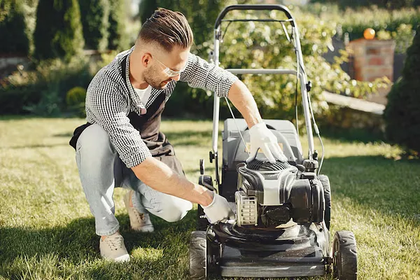 Tom and J lawnmower shop Photo 14