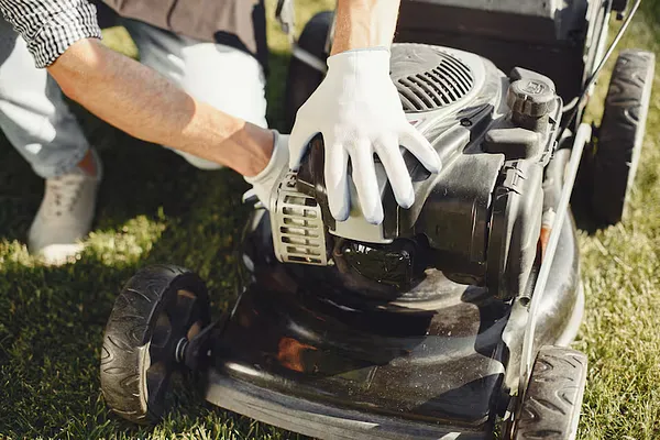 IRAHETA SERVICES INC LAWN MOWER SHOP Photo 9