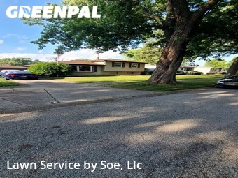 Yard Mowing nearby Highland, IN, 