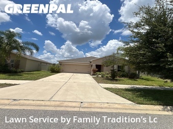 Lawn Mow nearby Riverview, FL, 