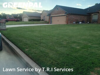 Lawn Cutting nearby Midwest City, OK, 