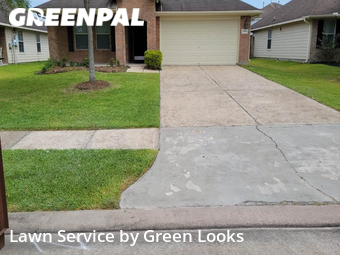 Lawn Mowing nearby Dickinson, TX, 