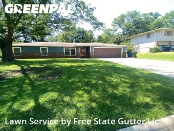 Lawn Maintenance nearby Lawrence, KS, 