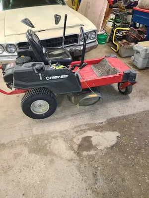 Mower & Engine Photo 17