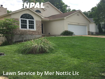 Lawn Care nearby Valley Park, MO, 