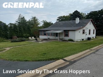 Lawn Mowing Service nearby Des Peres, MO, 