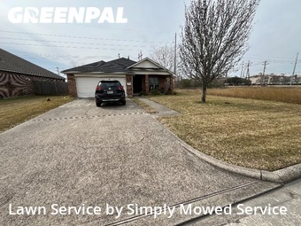 Yard Cuttingin League City,77573,Grass Cut by Simply Mowed Service, work completed in Feb , 2026