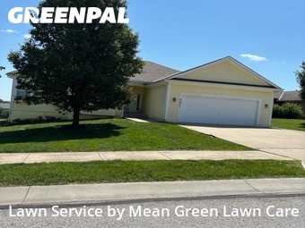 Yard Mowing nearby Lee's Summit, MO, 