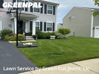 Grass Cutting nearby Volo, IL, 