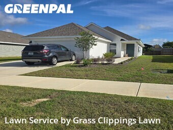 Yard Cutting nearby Callaway, FL, 