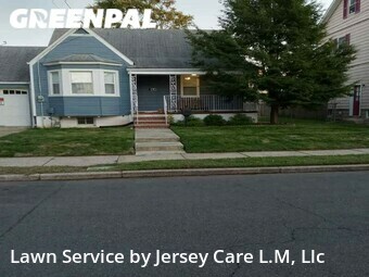 Lawn Mowing nearby Carteret, NJ, 