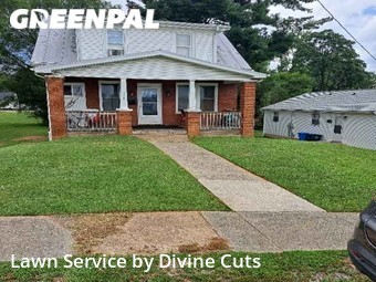 Lawn Mow nearby Roanoke, VA, 