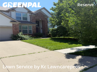 Lawn Mowing nearby Shawnee, KS, 