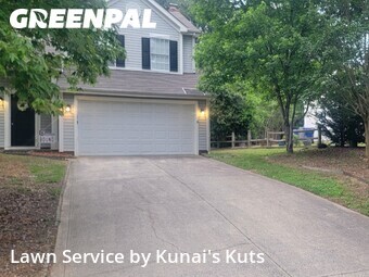 Lawn Cutting nearby Pineville, NC, 