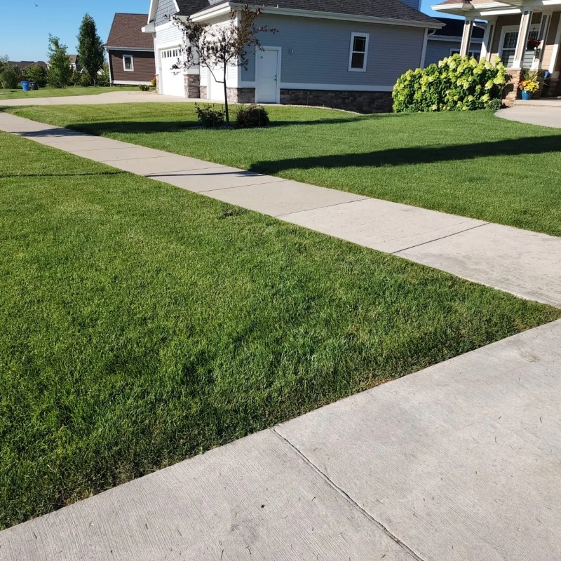 Lawn Care Service in Waunakee, WI, 53597