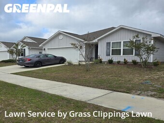 Lawn Maintenance nearby Callaway, FL, 