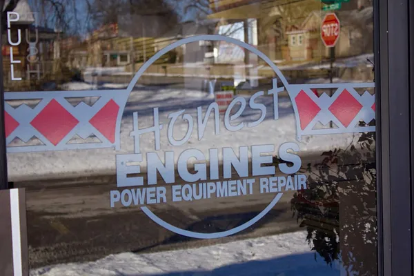 Honest Engines Photo 14