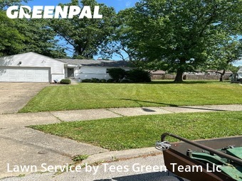 Lawn Care nearby Lyndhurst, OH, 