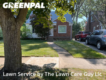 Lawn Care Service nearby Royal Oak, MI, 