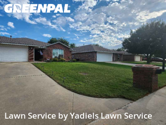 Lawn Servicein Midwest City,73110,Grass Cut by Yadiels Lawn Service, work completed in Dec , 2025