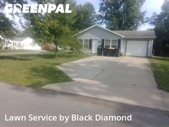 Lawn Care Service nearby Fort Wayne, IN, 