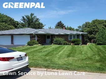 Lawn Care Service nearby Rockford, IL, 