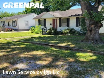 Grass Cut nearby Evansville, IN, 