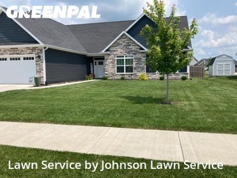 Lawn Mow nearby Shadeland, IN, 